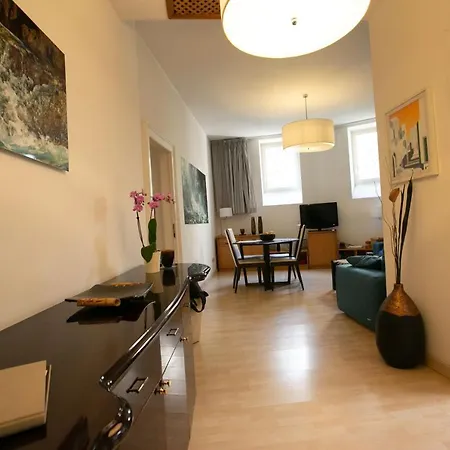 Residenza L'isola - Il Chiostro By Dimorra Апартаменты Неаполь