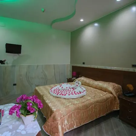 Iris Hotel Naples