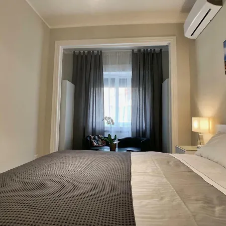Silia House Centro 招待所