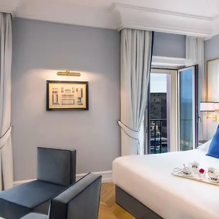 Grand Santa Lucia 4* Napoli
