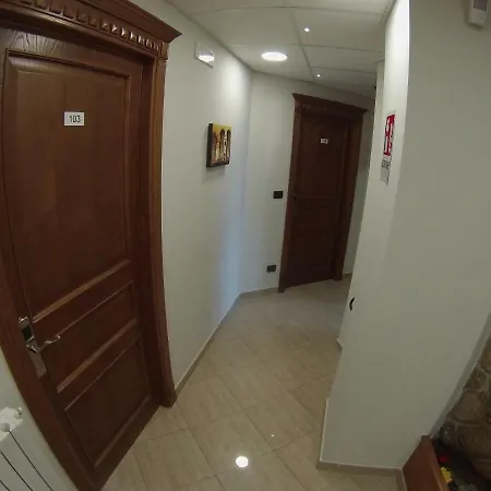 Sonevi 2* Naples