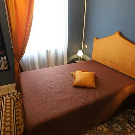 Aroma - Neapolitan 2* Νάπολη