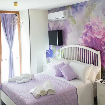 Bed Boutique Colors Pensjonat 4*