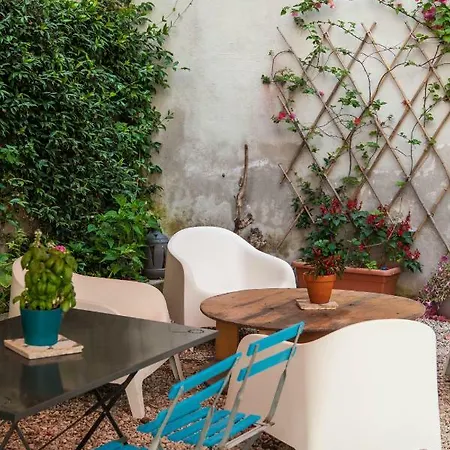 Borgo Vergini Garden Bed & Breakfast 2*