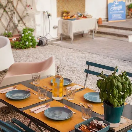 Borgo Vergini Garden Bed & Breakfast 2*