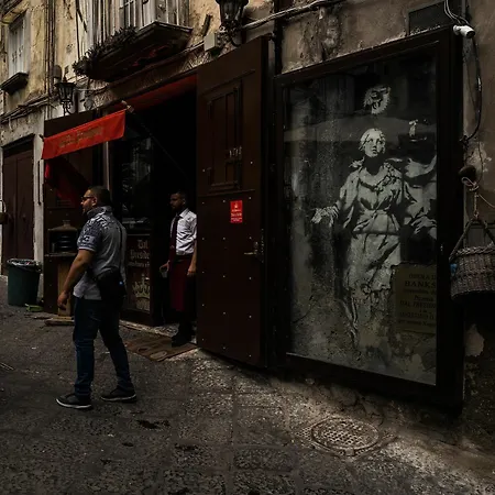 Konukevi Art Nel Cuore Di Napoli
