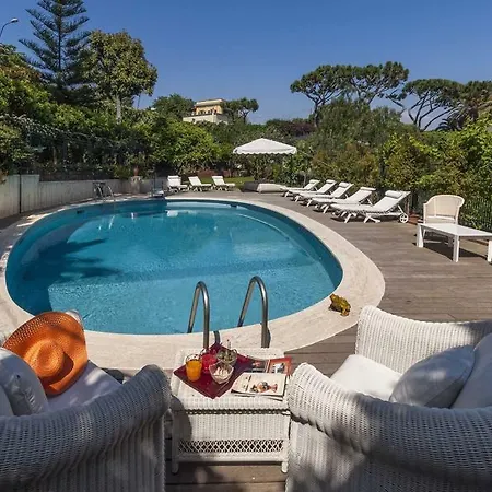 Villa Marechiaro - Villa & Relais *