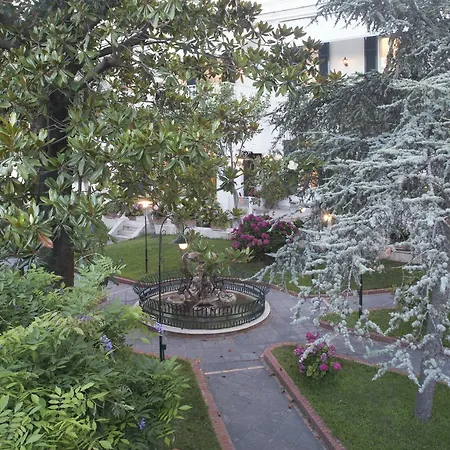 Villa Marechiaro - Villa & Relais *