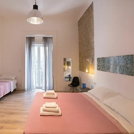 Bed & Breakfast Borgo Vergini Garden Napoli