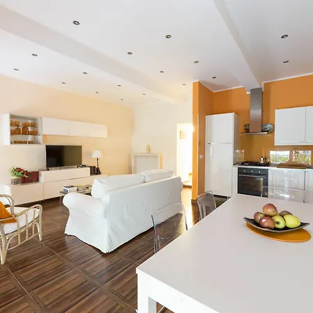 Apartament Aristovascio Neapol