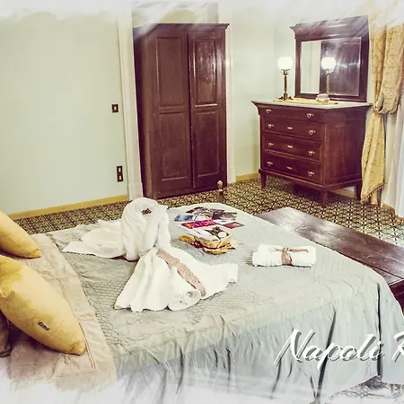 Retro Bed & Breakfast *