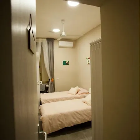 Cara Bed and Breakfast Νάπολη