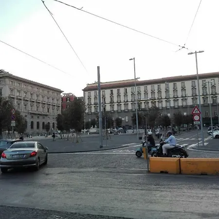 Beverello * Neapol