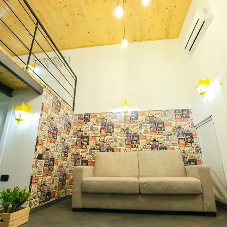 Santa Chiara Maison Apartment