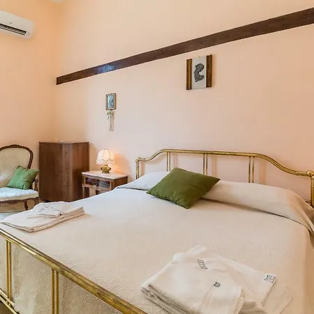 Casa vacanze La Finestra Sul Monastero Chiostro Napoli