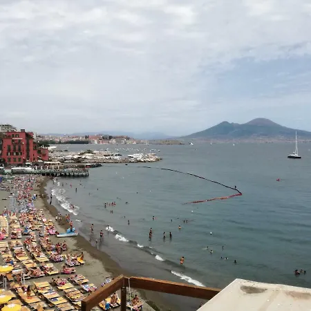 Posillipo Hill Apartment *