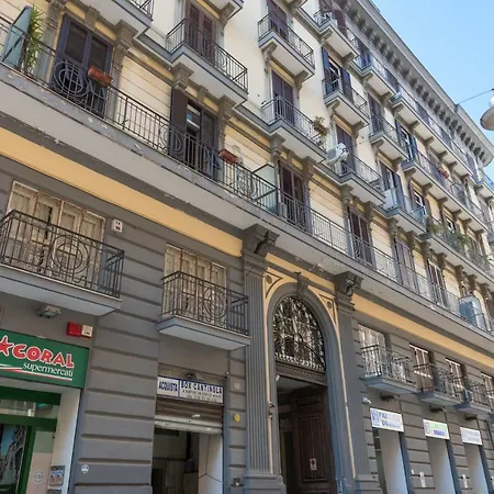 Cuore Napoletano A Due Passi Dal Lungomare Naples
