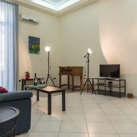 Cuore Napoletano A Due Passi Dal Lungomare Apartment