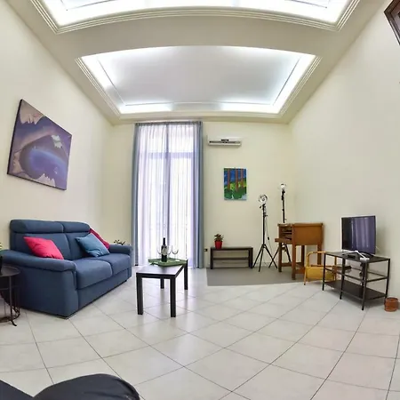 Cuore Napoletano A Due Passi Dal Lungomare Apartment *