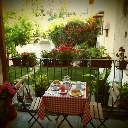 Bed and Breakfast Ingiropernapoli Νάπολη