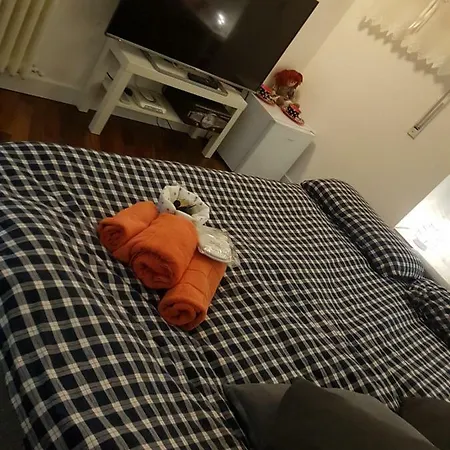 Small Bedroom Vomero's Guest house *