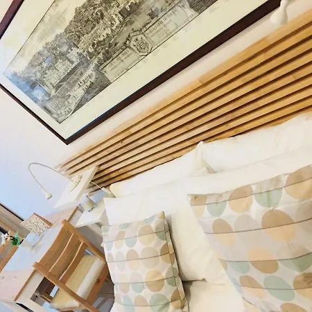 Lorenzo's Art Appartement