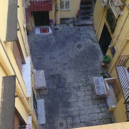 Bed and breakfast Suncity Nápoles