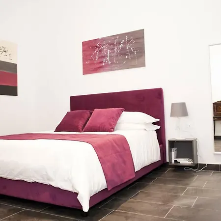 Bed & Breakfast Duomo 77 Naples