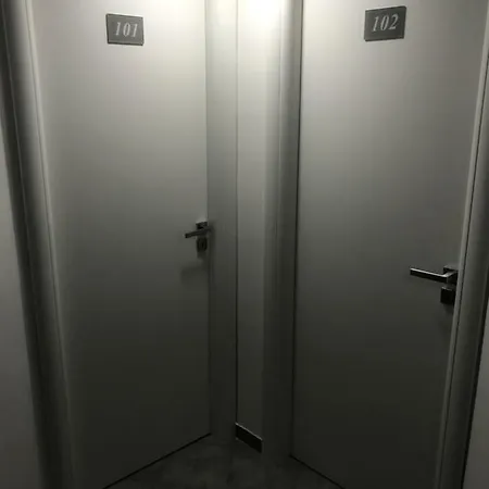 Central Bed & Breakfast