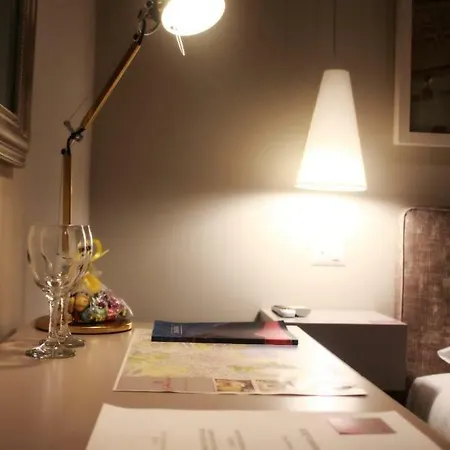 Le Funicolari Bed & Breakfast Napoli