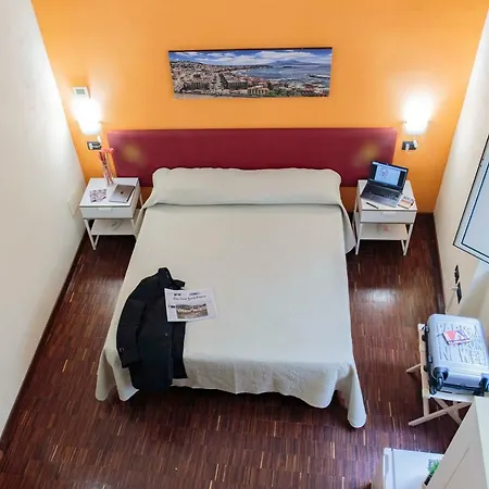 Bed & Breakfast Palazzo Carafa Della Spina 3*