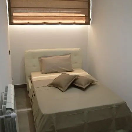 Vesuvius Motel