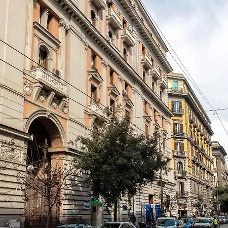 Nocleg ze śniadaniem Neapolitan Breakfast 2*