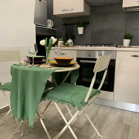 Ninetta Apartment *