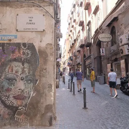 Napoletano * Napoli