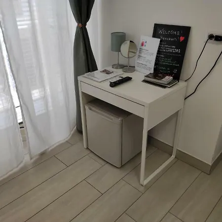 Domus San Biagio 14 Bed and Breakfast 2*
