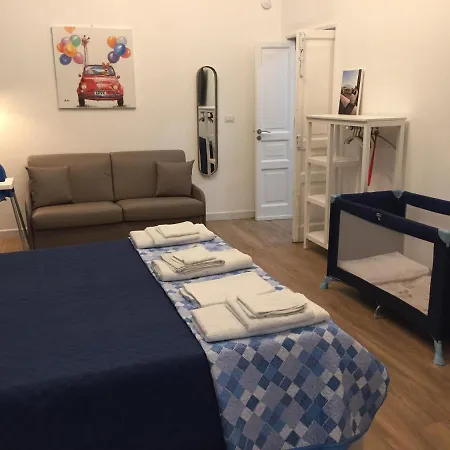La Casa Di Noa In The Heart Of Vomero נאפולי