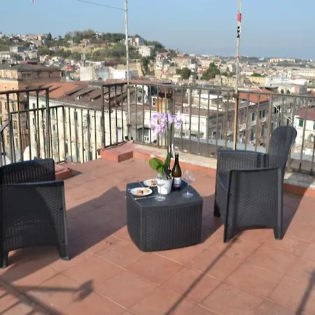 Appartamento Sulle Tracce Di Sofia Loren Napoli