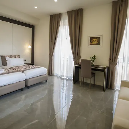 Palazzo Firenze 4* Neapol