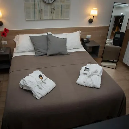 Ideal Walk Hotel Neapol