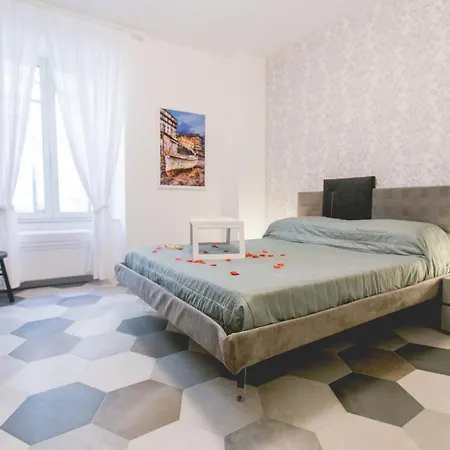 Anticaglia/24 Bed & Breakfast