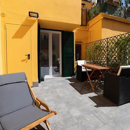Galluppi Flat By Houseinnaples Appartement