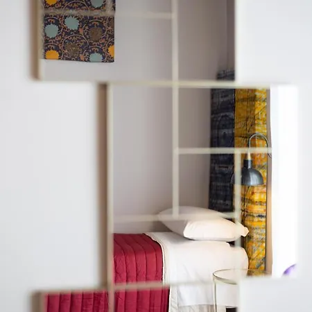 Apartment Design Next Sorbillo On Tribunali St By Houseinnaples Naples
