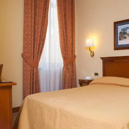 Hotel Le Cheminee Business 4*