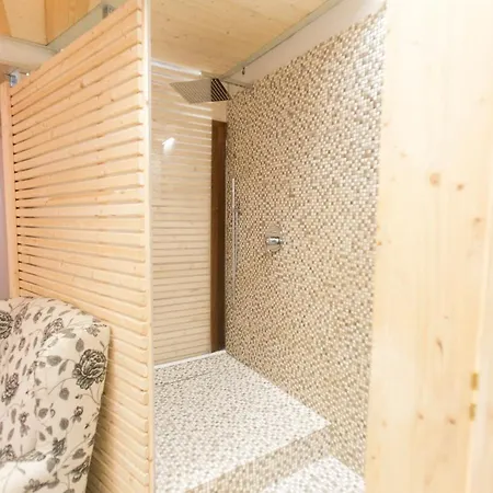 Anticaglia/24 Bed & Breakfast