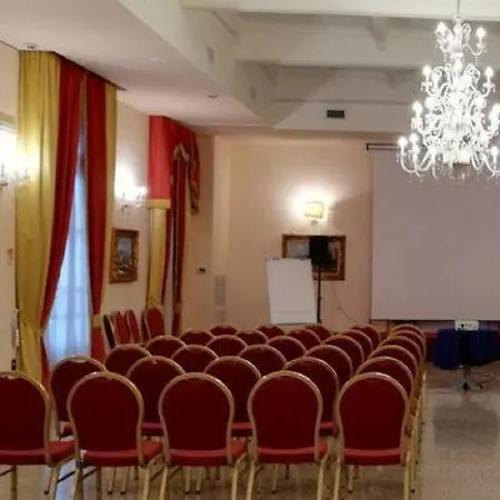 ホテル Grand Capodimonte ナポリ