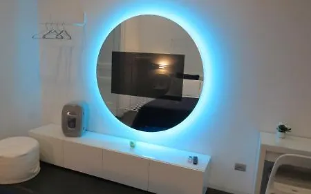 Skyhouse Chiatamone Alojamento de Acomodação e Pequeno-almoço
