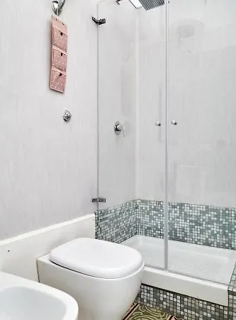 Maison Toledo 210 לינה וארוחת בוקר 3*