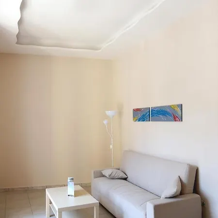 Center Apartman *