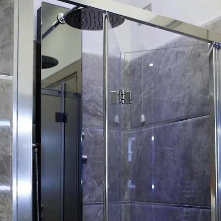 Royal Luxury Neapel